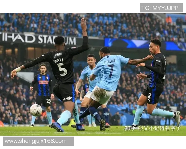 曼城与哈德斯激战成和双方门将表现出色未能打破僵局