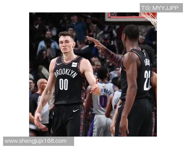 篮网与活塞激战正酣现场直播全程回顾与精彩瞬间分析 篮网与活塞激战正酣现场直播全程回顾与精彩瞬间分析