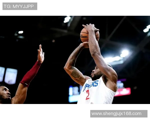 16NBA快船对决劲敌全力以赴争夺季后赛席位的精彩战役 16NBA快船对决劲敌全力以赴争夺季后赛席位的精彩战役